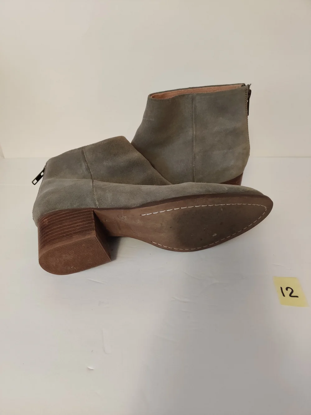Seychelles Suede Ankle Booties in Gray 8.5